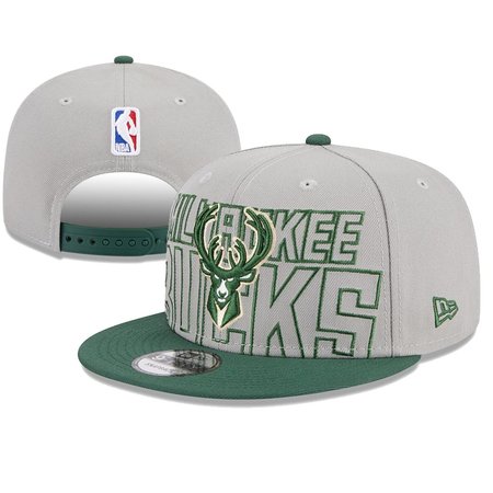 Milwaukee Bucks Snapback Hat